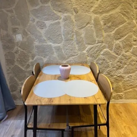 Apartman 1 Bedroom - Heart Of Old *