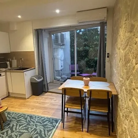 1 Bedroom - Heart Of Old *