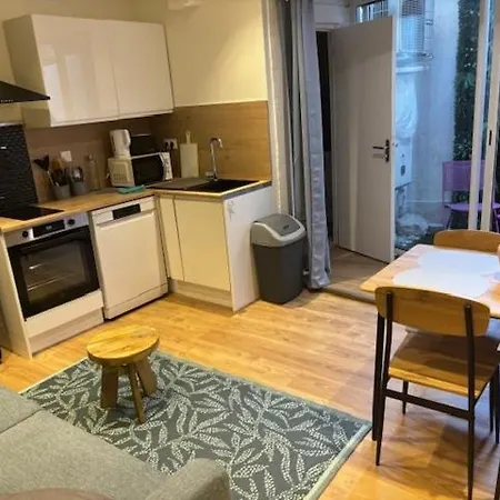 1 Bedroom - Heart Of Old *