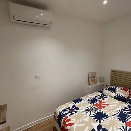 1 Bedroom - Heart Of Old Apartman